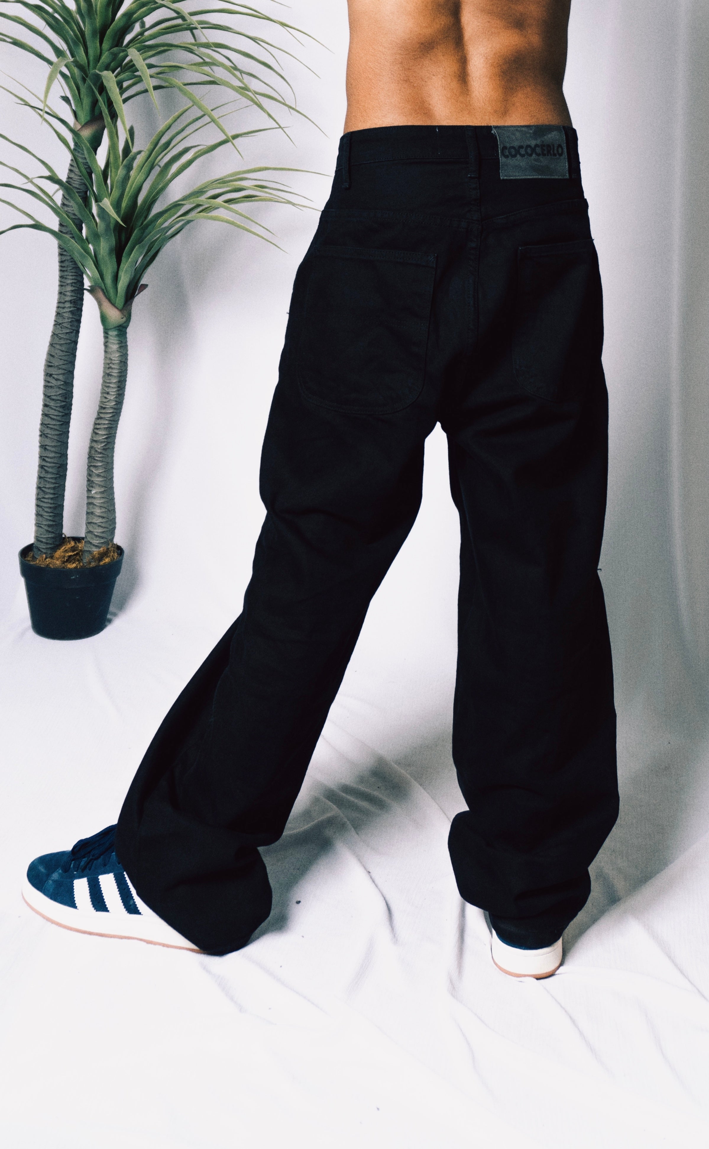 DENIM JEANS - BLACK BAGGY