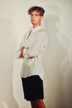 Load image into Gallery viewer, LINEN RELAXED FIT BERMUDA SHORTS - BLACK