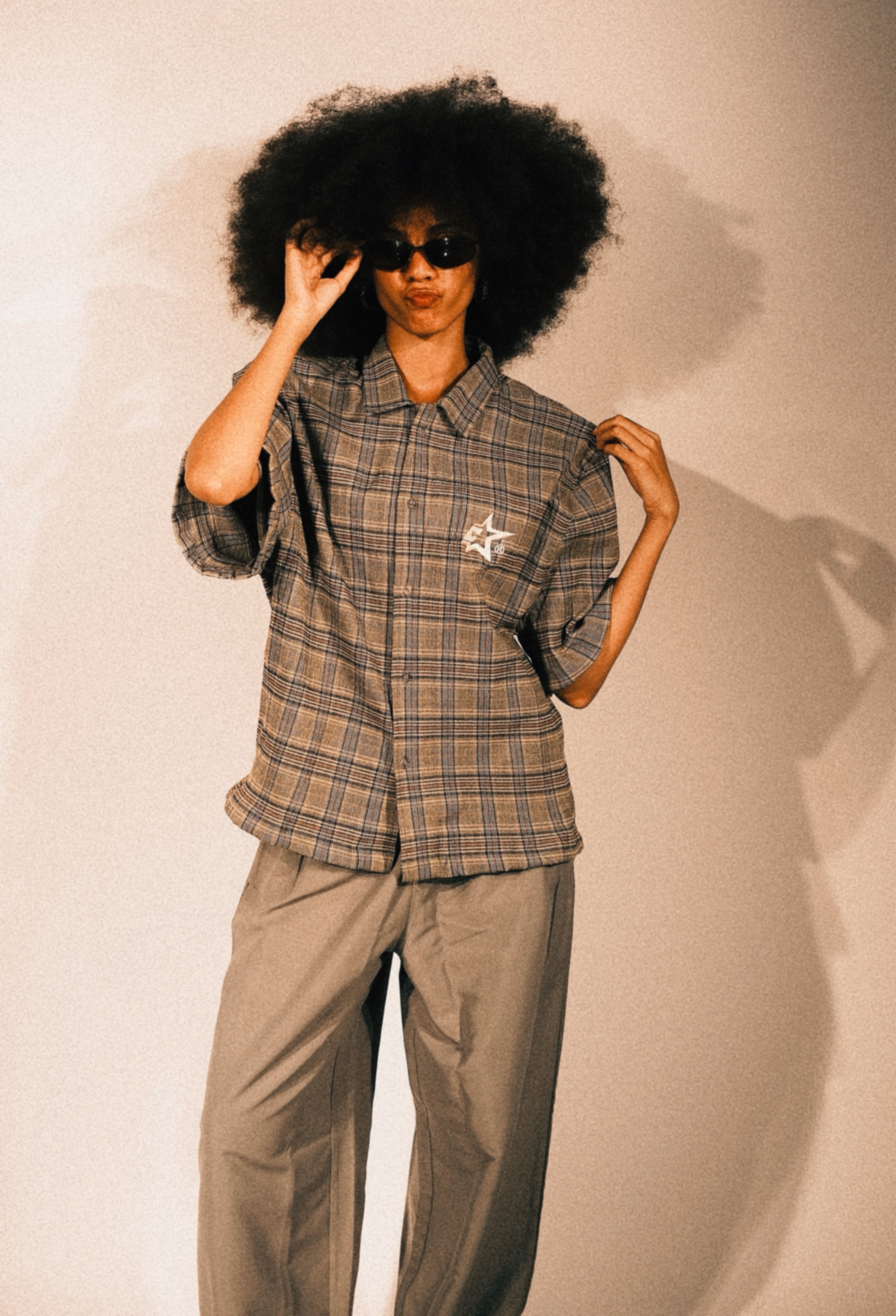 BOX FIT SKATE SHIRT - GREYS