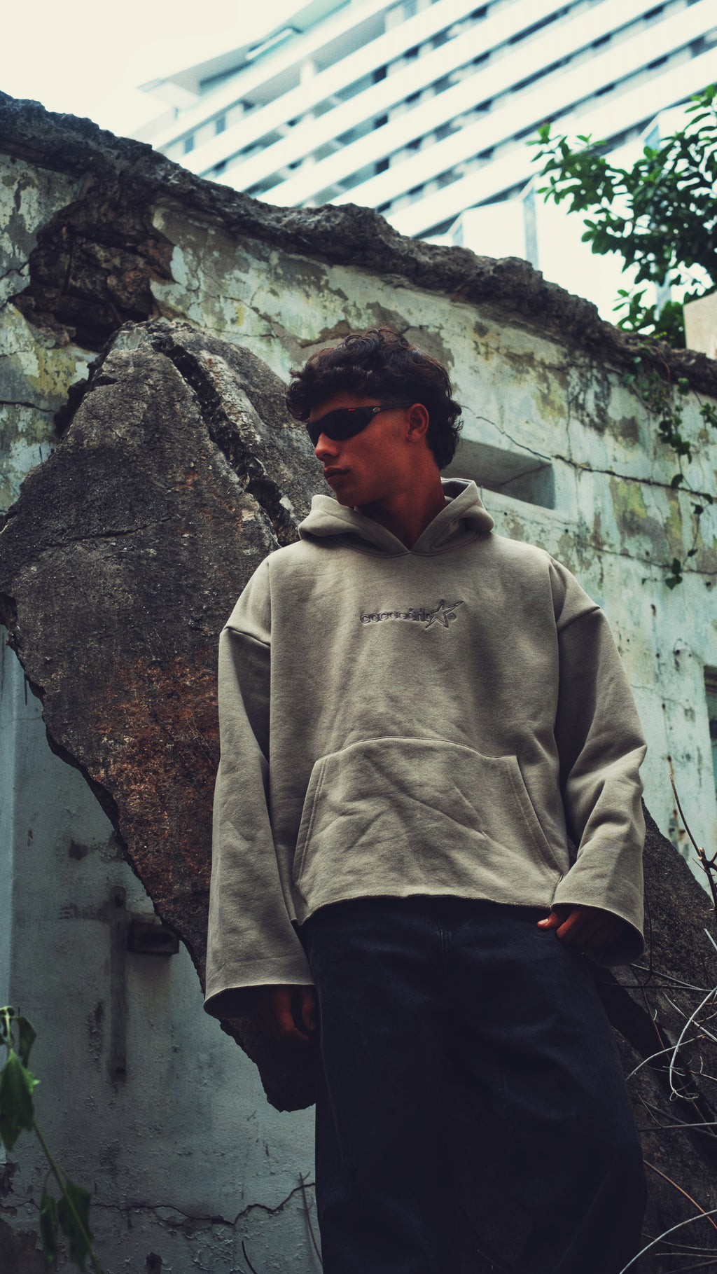 DISTRESSED HOODIE - CEMENT // GREY EMBROIDERY