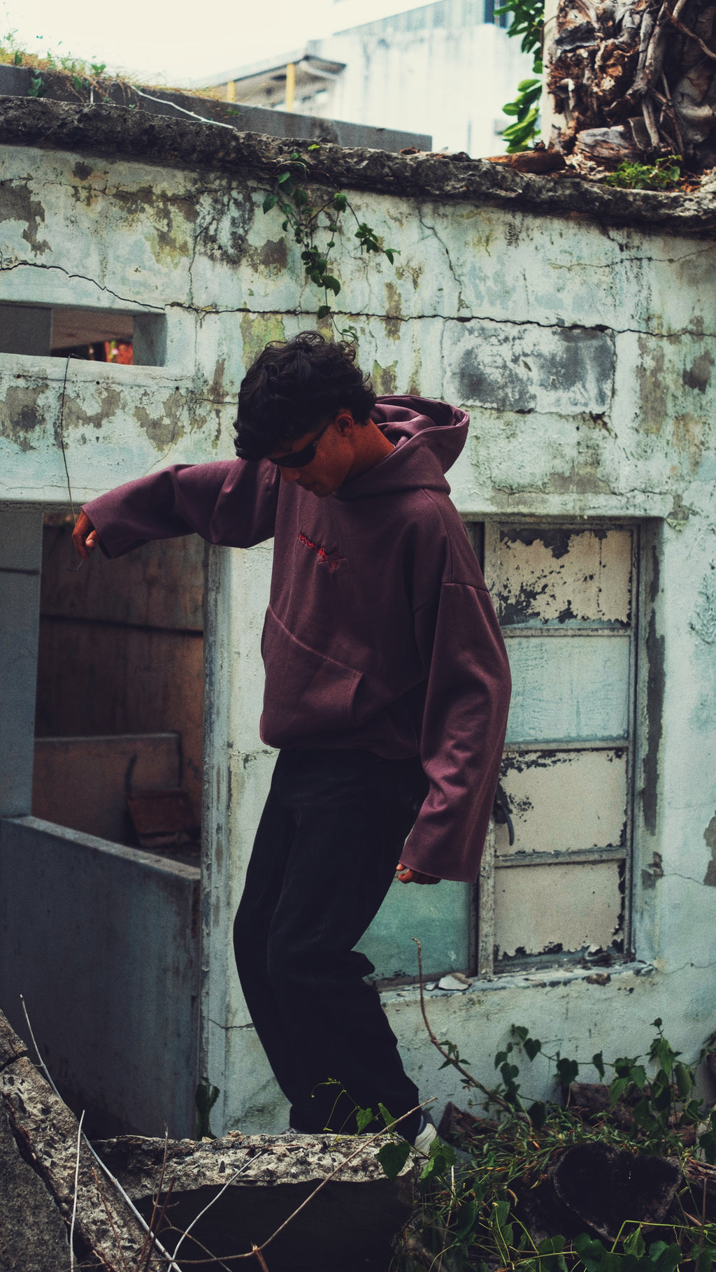DISTRESSED HOODIE - LILAC // PURPLE EMBROIDERY