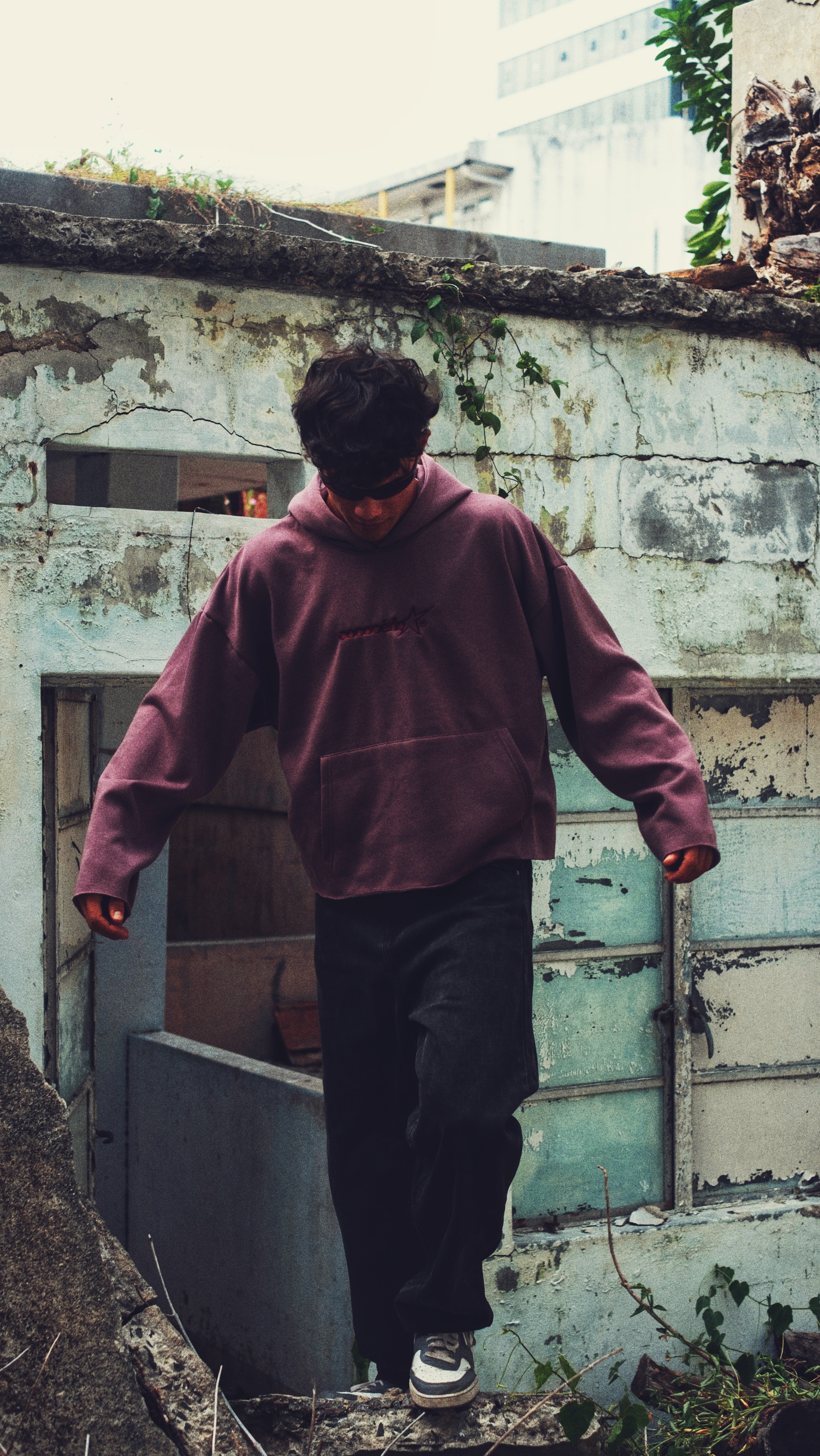 DISTRESSED HOODIE - LILAC // PURPLE EMBROIDERY